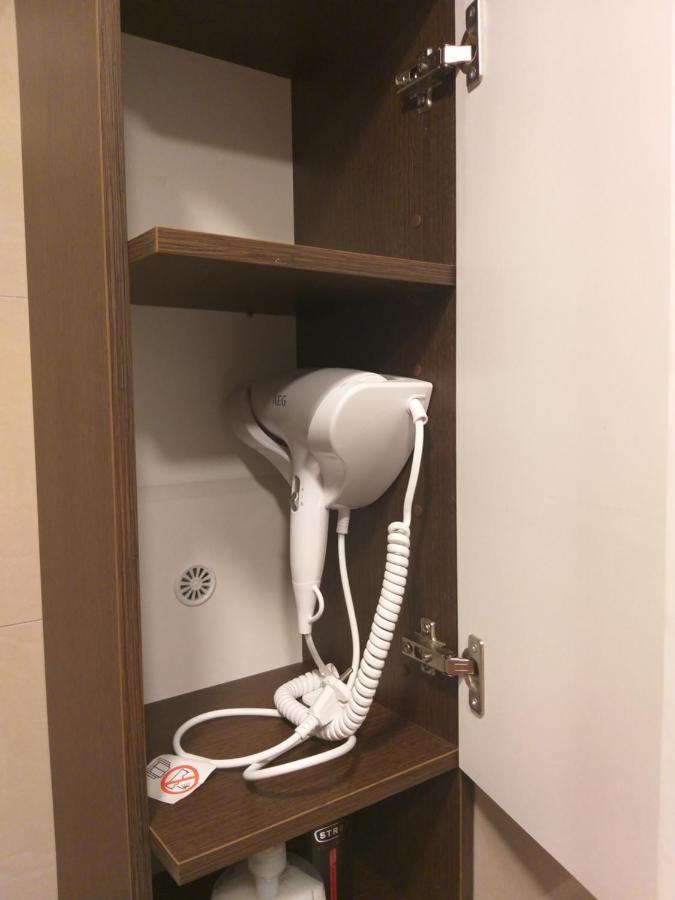 Apartament Z Ogrodem Тичи Екстериор снимка