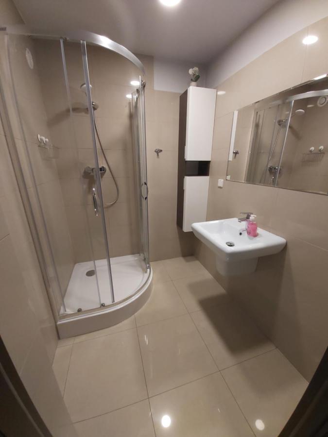Apartament Z Ogrodem Тичи Екстериор снимка